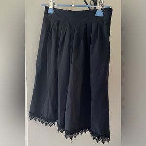 Vintage Two Roads Black Lace Trim Shorts Size Medium